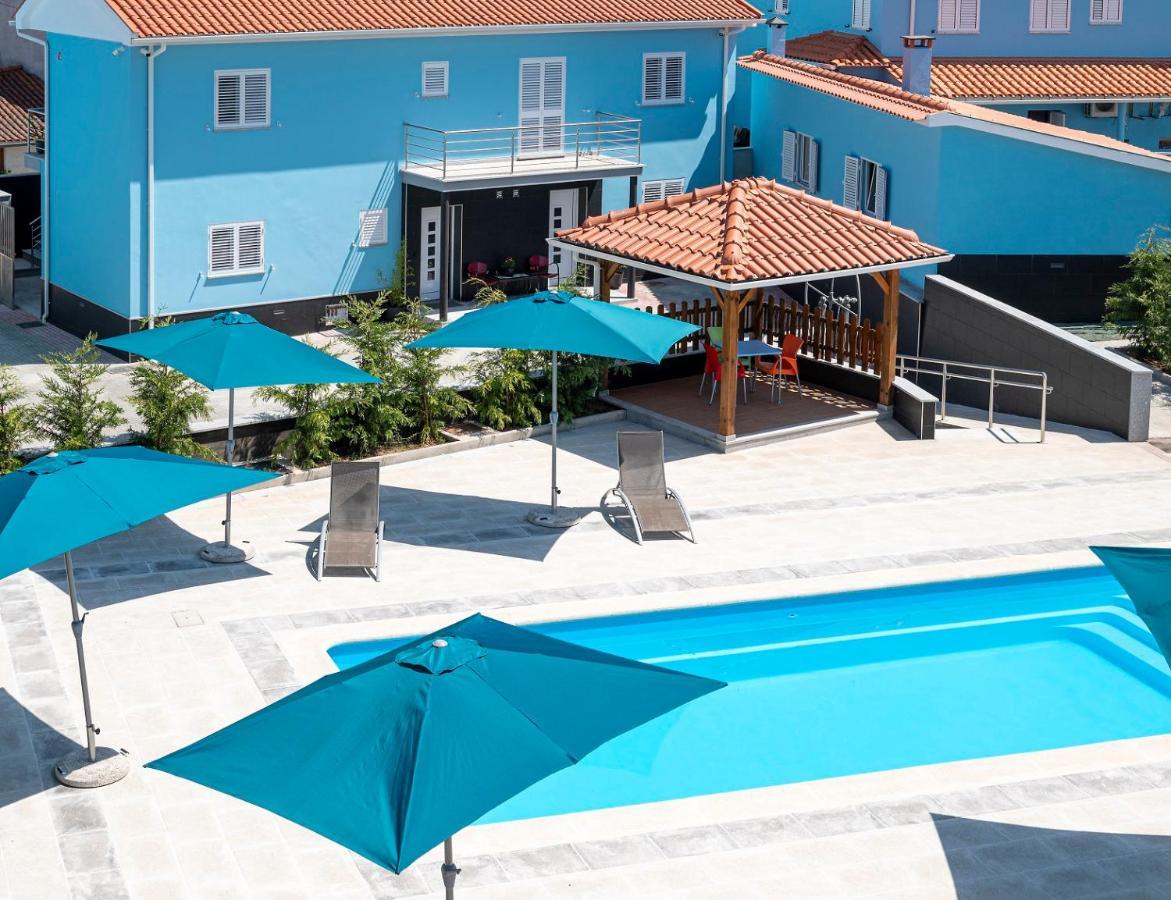 Villa Montes Guesthouse Coja المظهر الخارجي الصورة